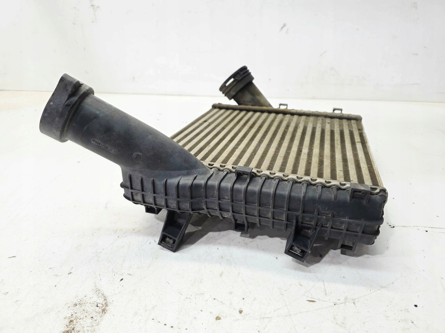 radiator air intercooler left AUDI Q7 4L 4.2 TDI 8ML376729561