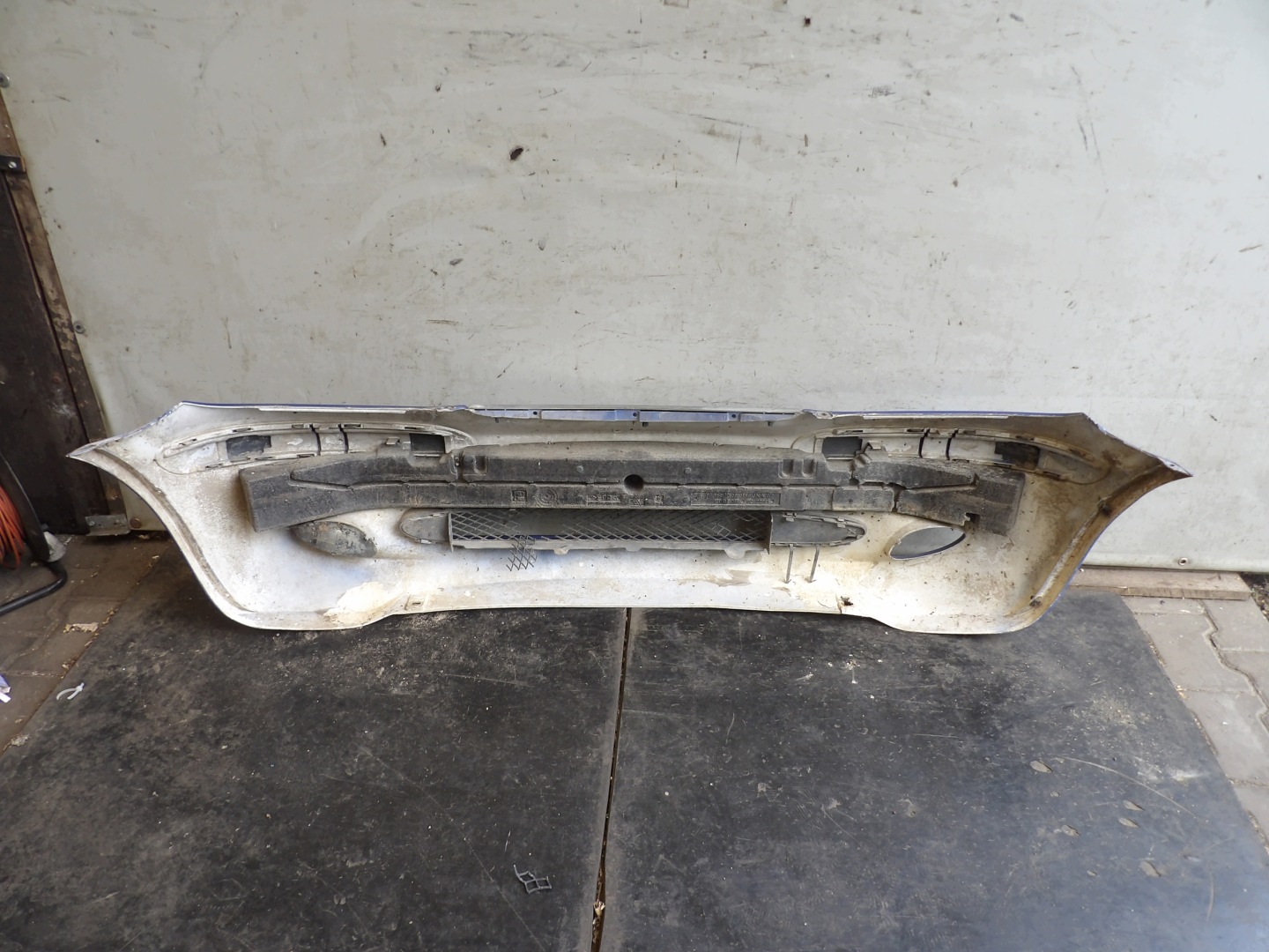 Mercedes A 140 Frontstoßstange 933