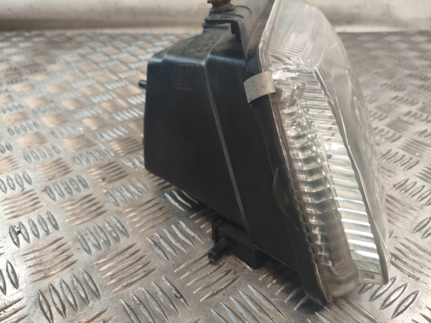 left light front VOLKSWAGEN PASSAT B5
