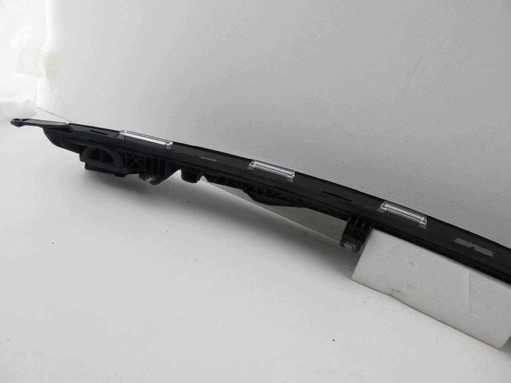 MERCEDES CLA W174 C174 25- light front cap