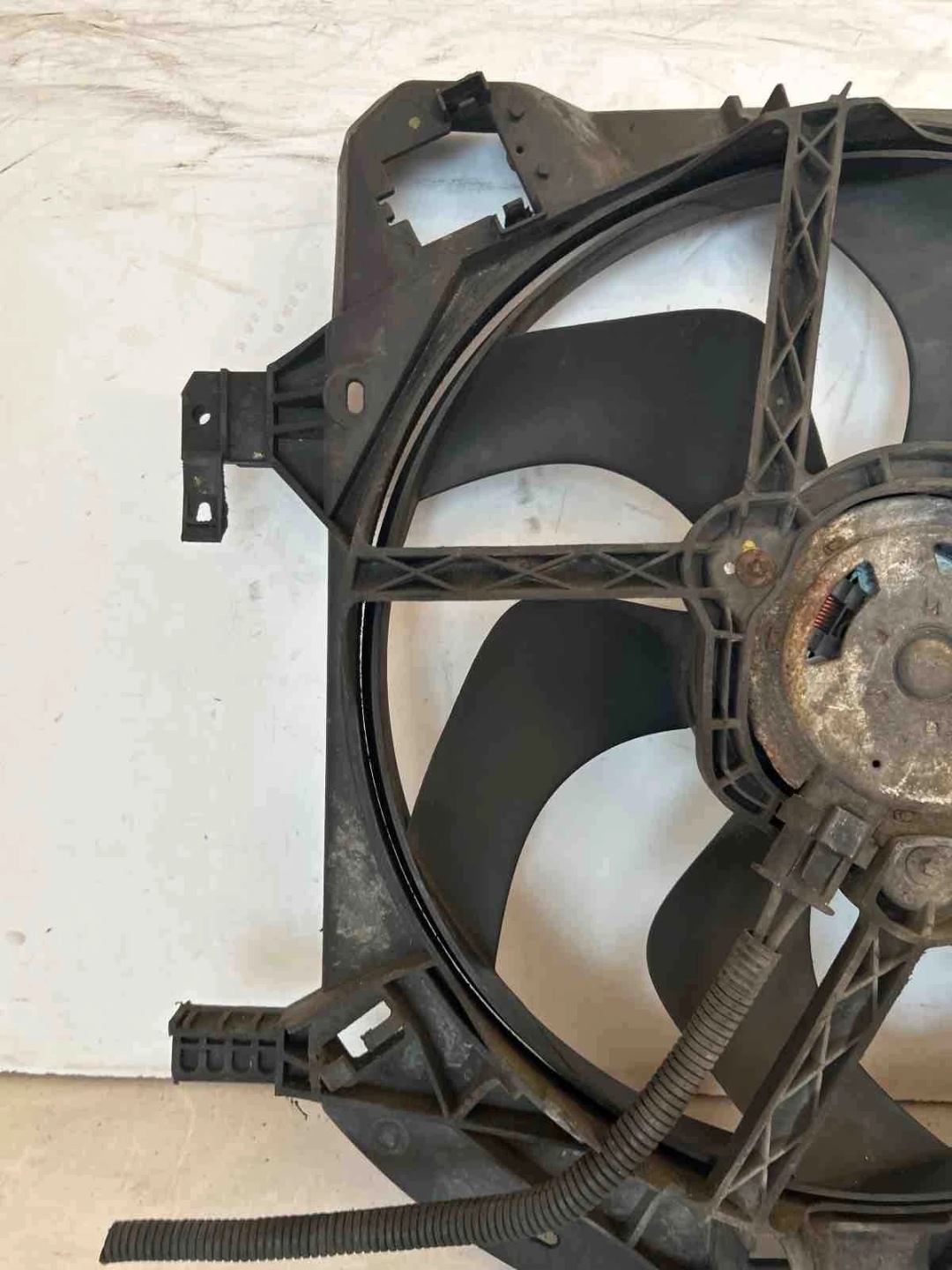obal ventylátora ventilátor Renault Trafic Ii Vivaro A 2.0 D