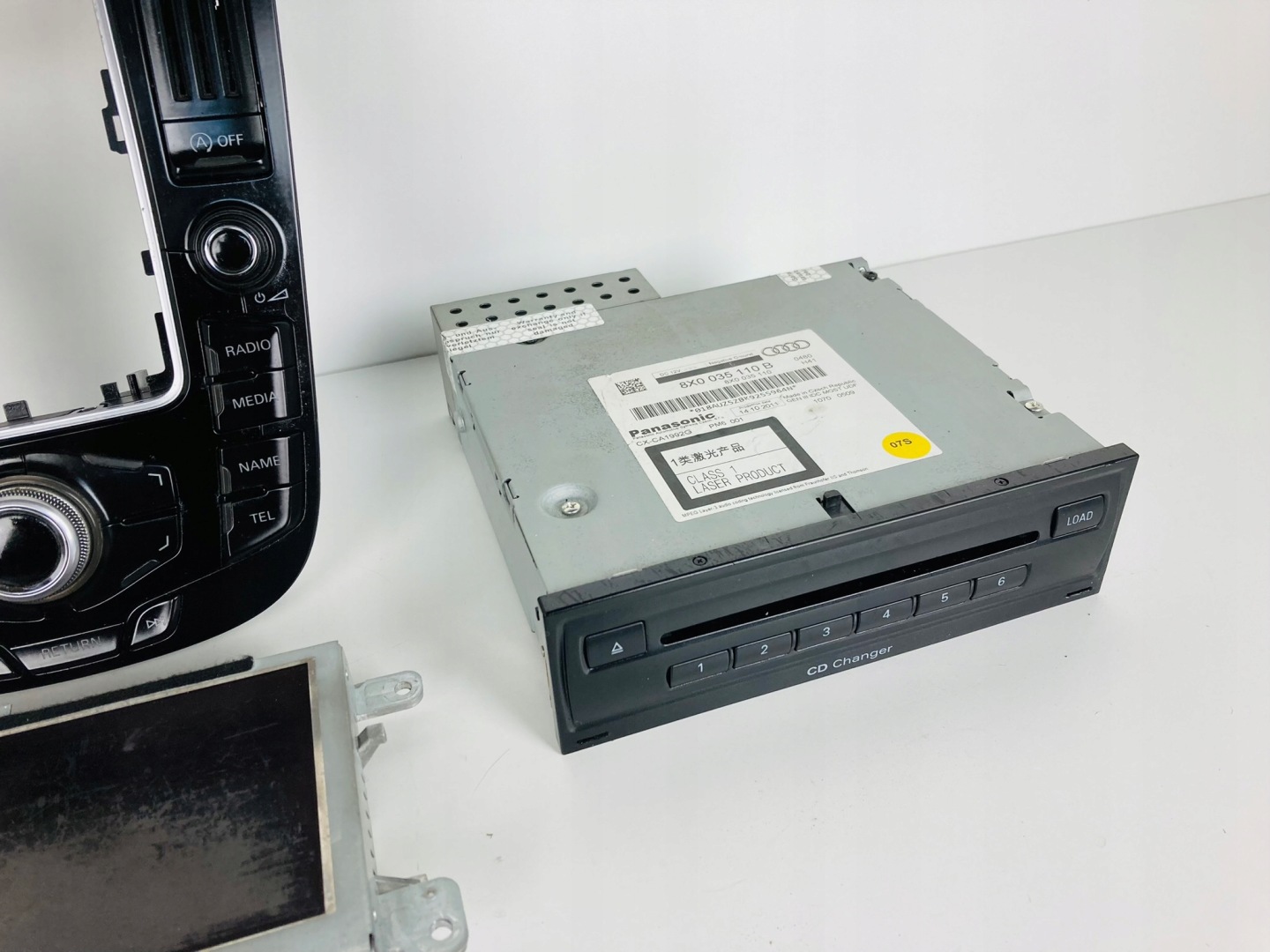 AUDI A4 B8 RADIO Navigation MMI WZMIACNIACZ