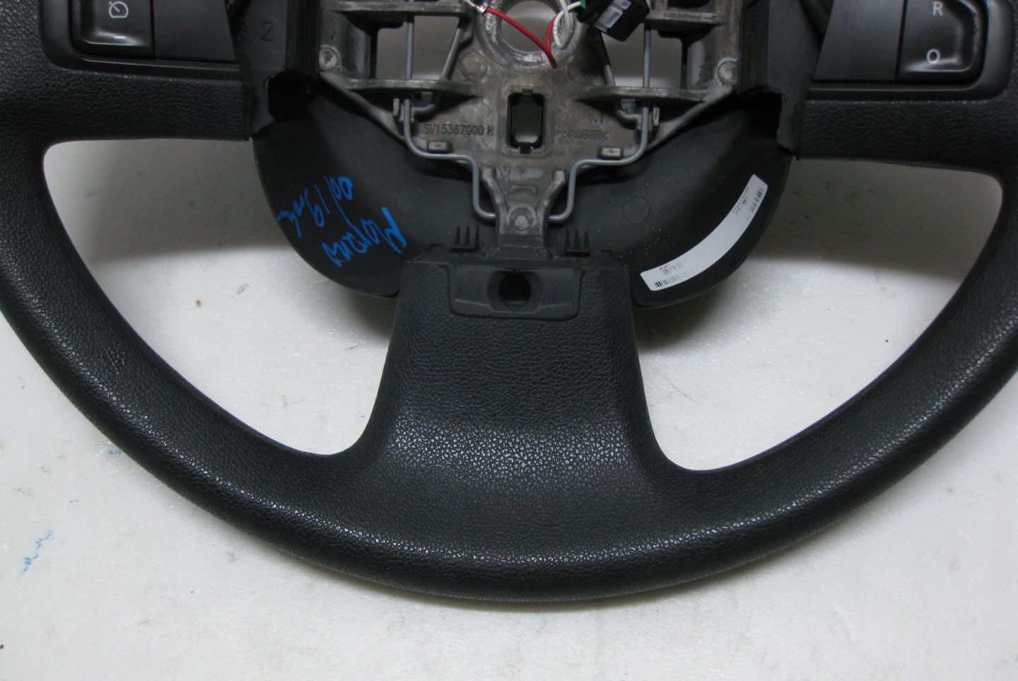 RENAULT MASTER III LIFT MOVANO B II lenkrad MULTIFUNKCJA 484005122R