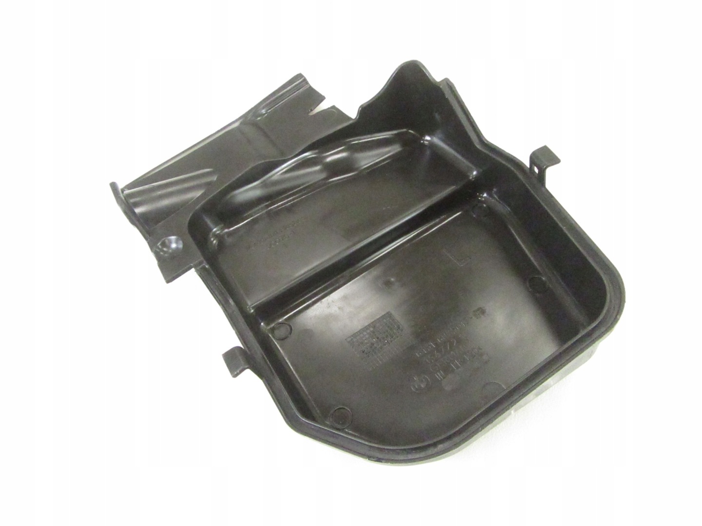 kryt pod oknem filtru levá předek BMW e81 e82 e84 e87 e88 e90 e91 e92 e93