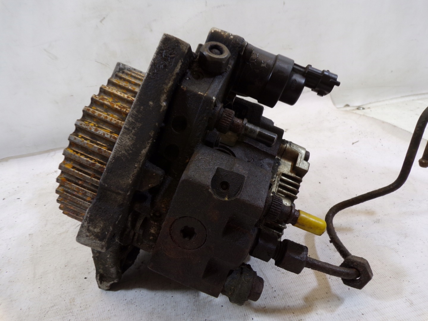 injection pump RENAULT 1.9 DCI 8200108225