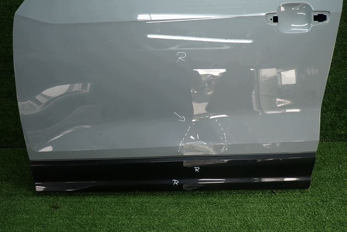 AUDI Q2 dveře levé přední předek
