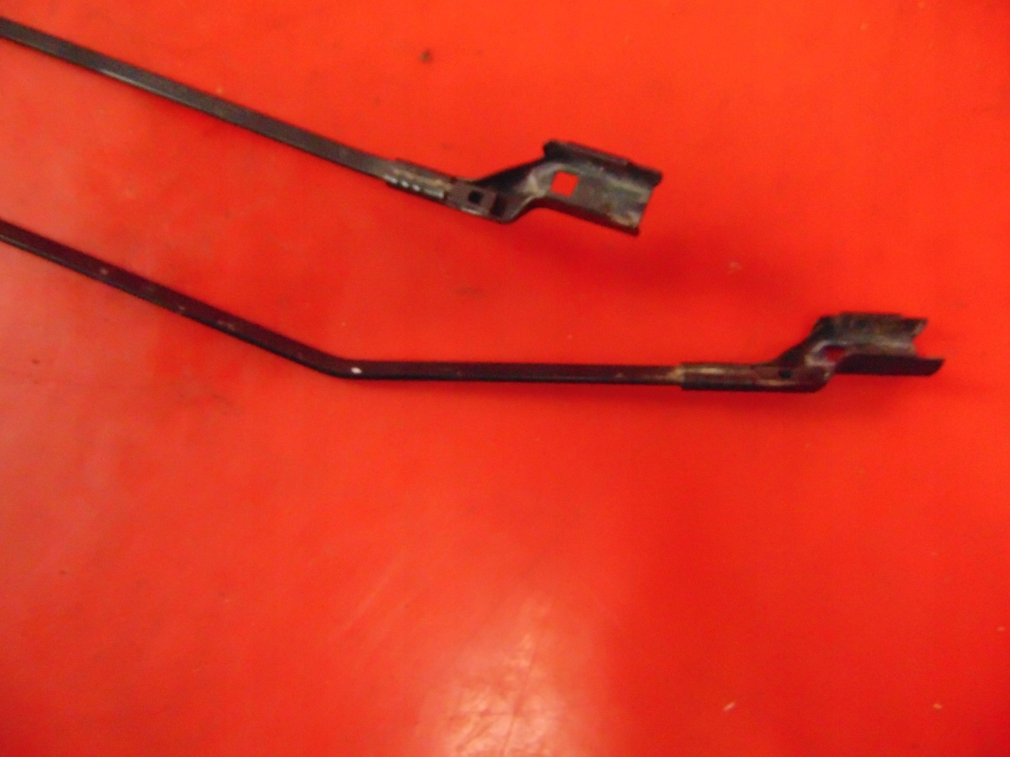 PEUGEOT 208 and wiper arm P + L front KPL