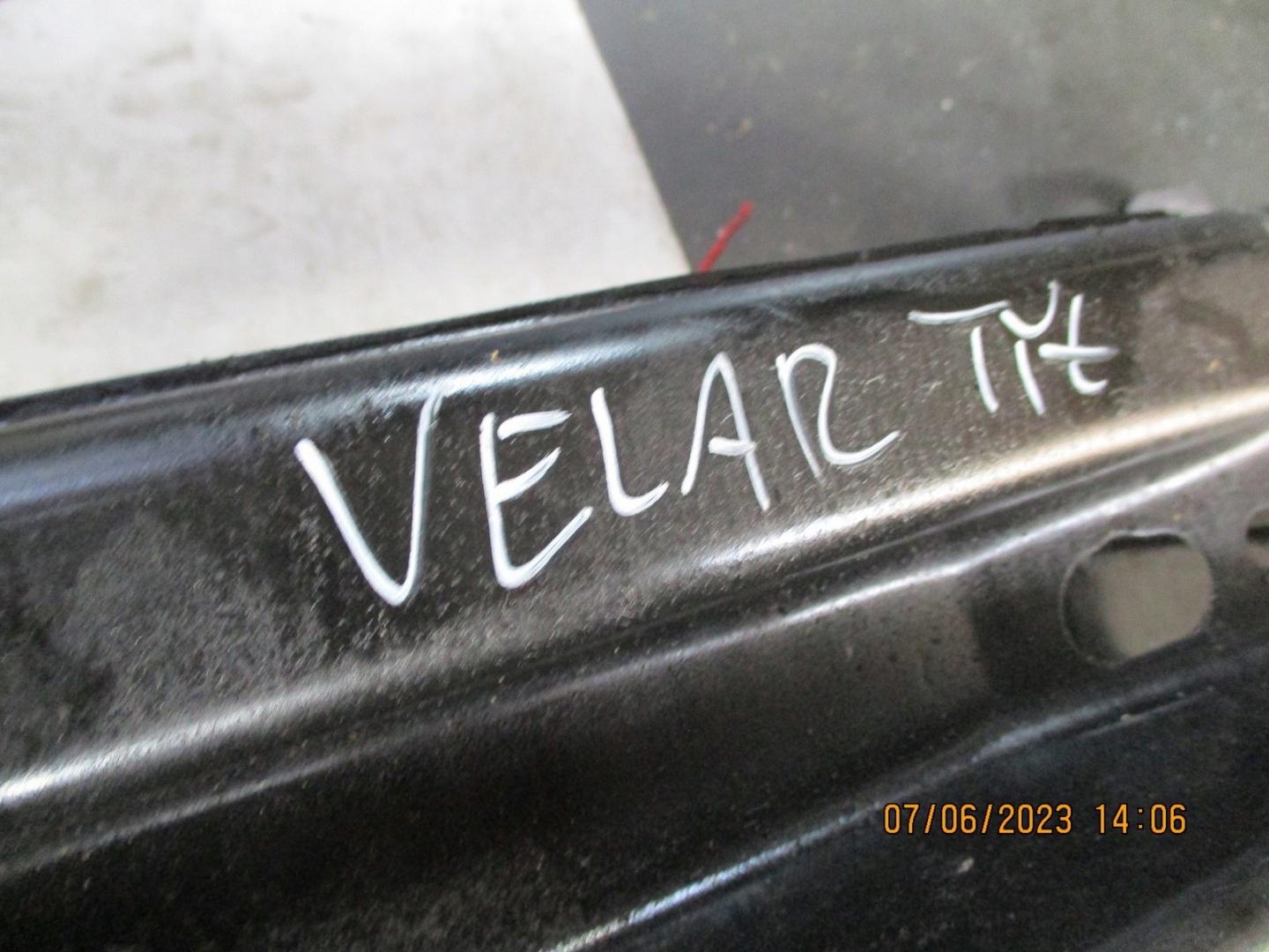 bumper support RANGE ROVER VELAR rear part rear