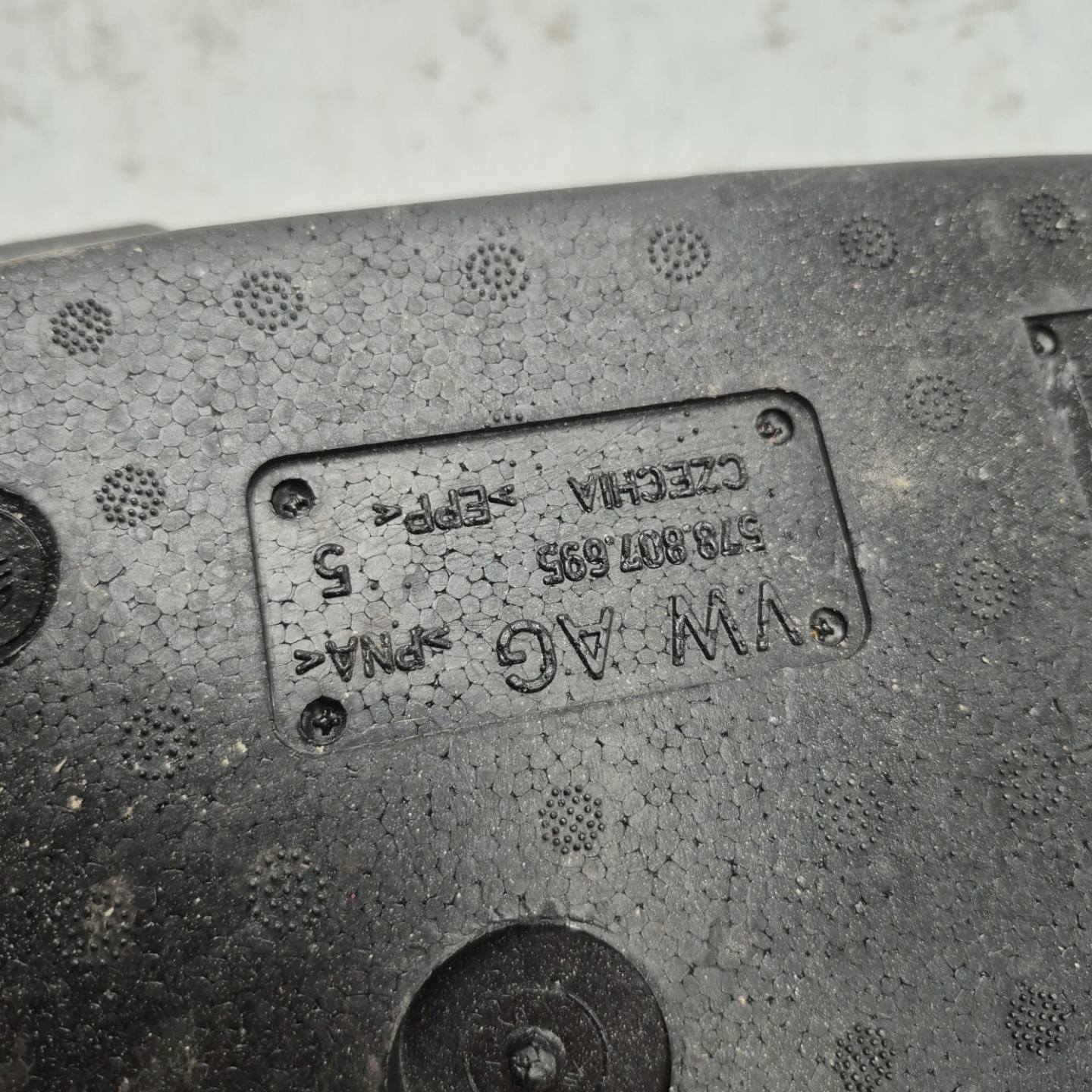 CUPRA TERRAMAR 24- ABSORBER pillar PIANKA rear part 578807695