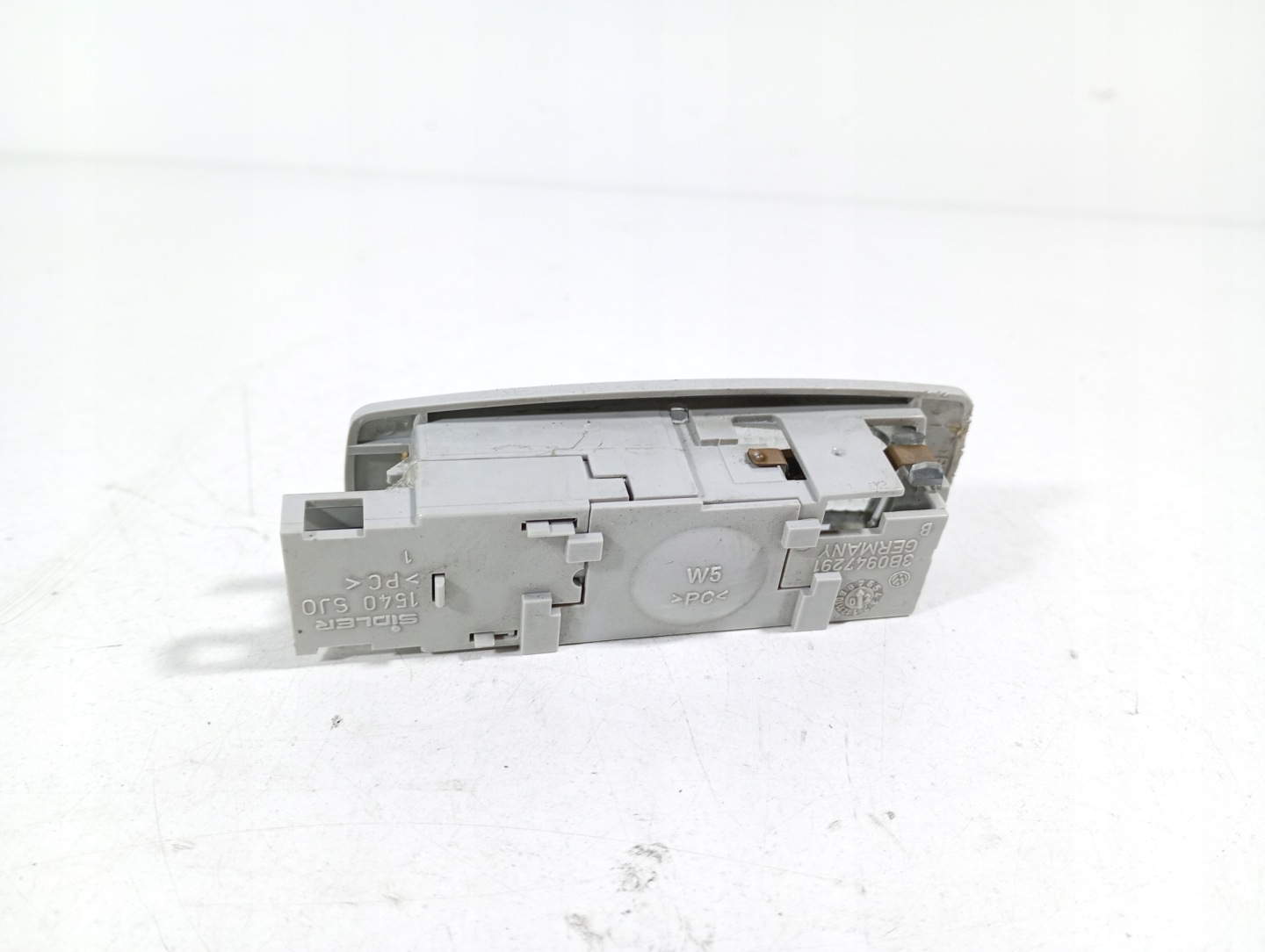 VW PASSAT B5 00-05 OSWIETLENIE cabs light inner OE 3B947291