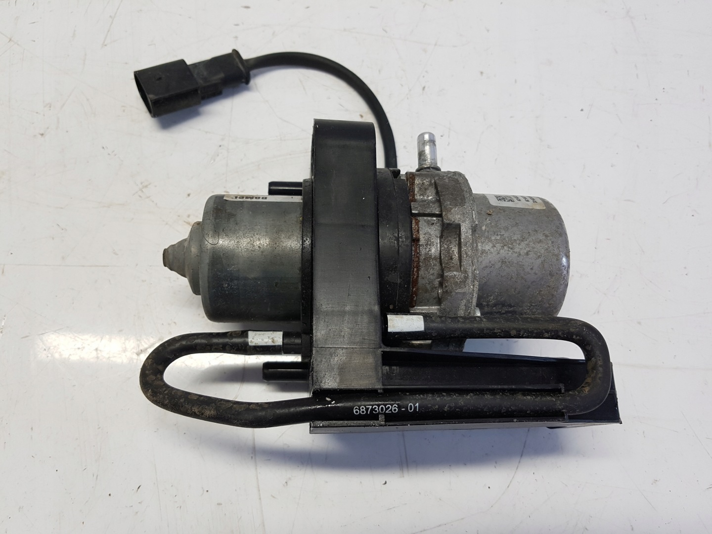 BMW G20 330 2.0i pump vacum vacual