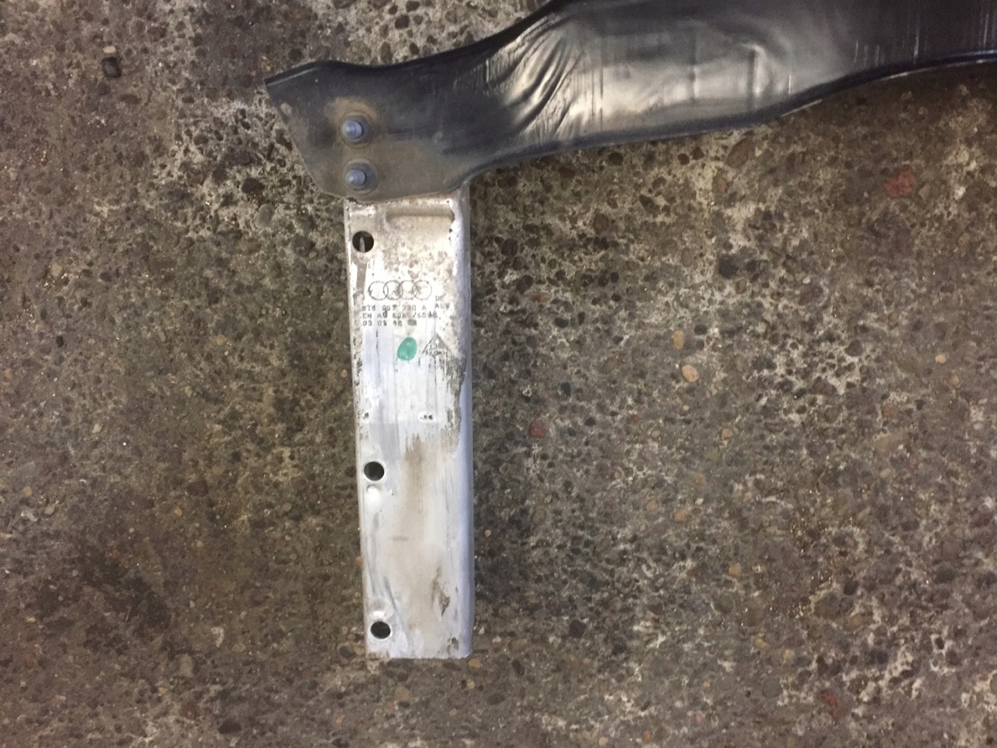 AUDI A5 8T COUPE bumper support rear part STREFY ZGNIOTU