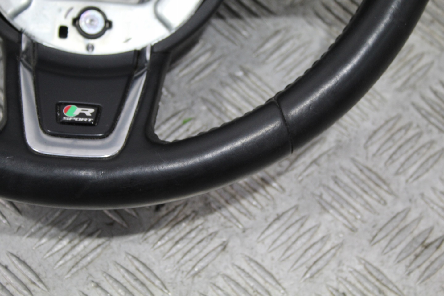 steering wheel, MULTIFUNKCJA with shifting JAGUAR F-PACE X761