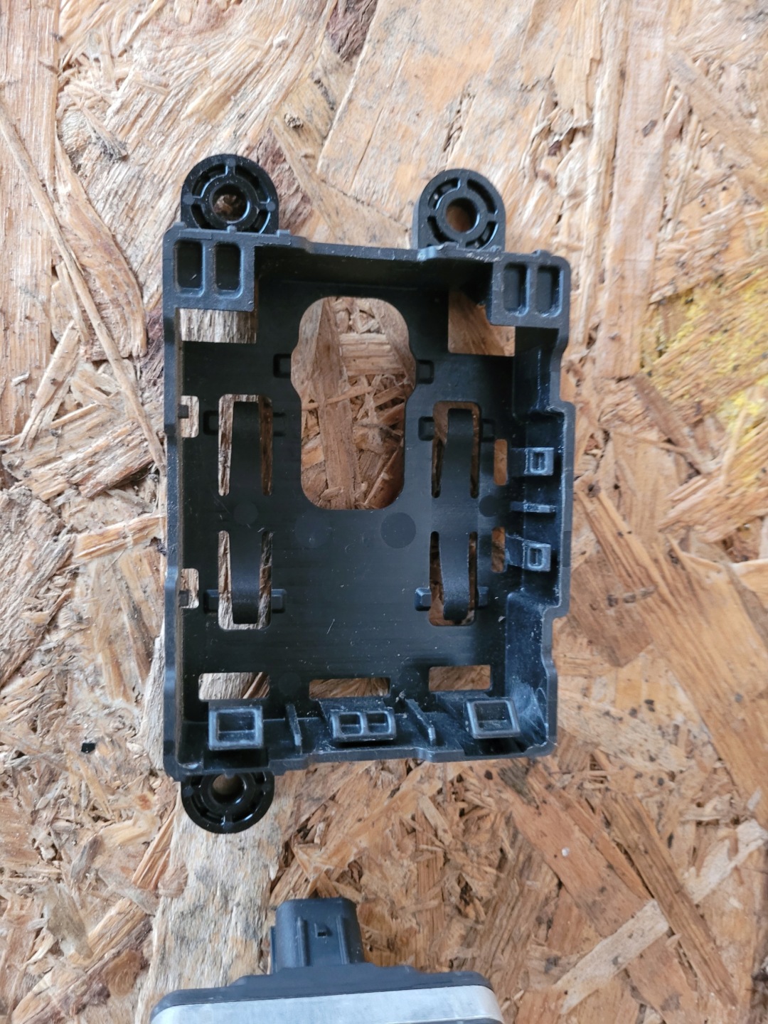 RADAR SENSOR DISTRONIC DACIA SANDERO III 1.0 AUTOMAT 285J94114R