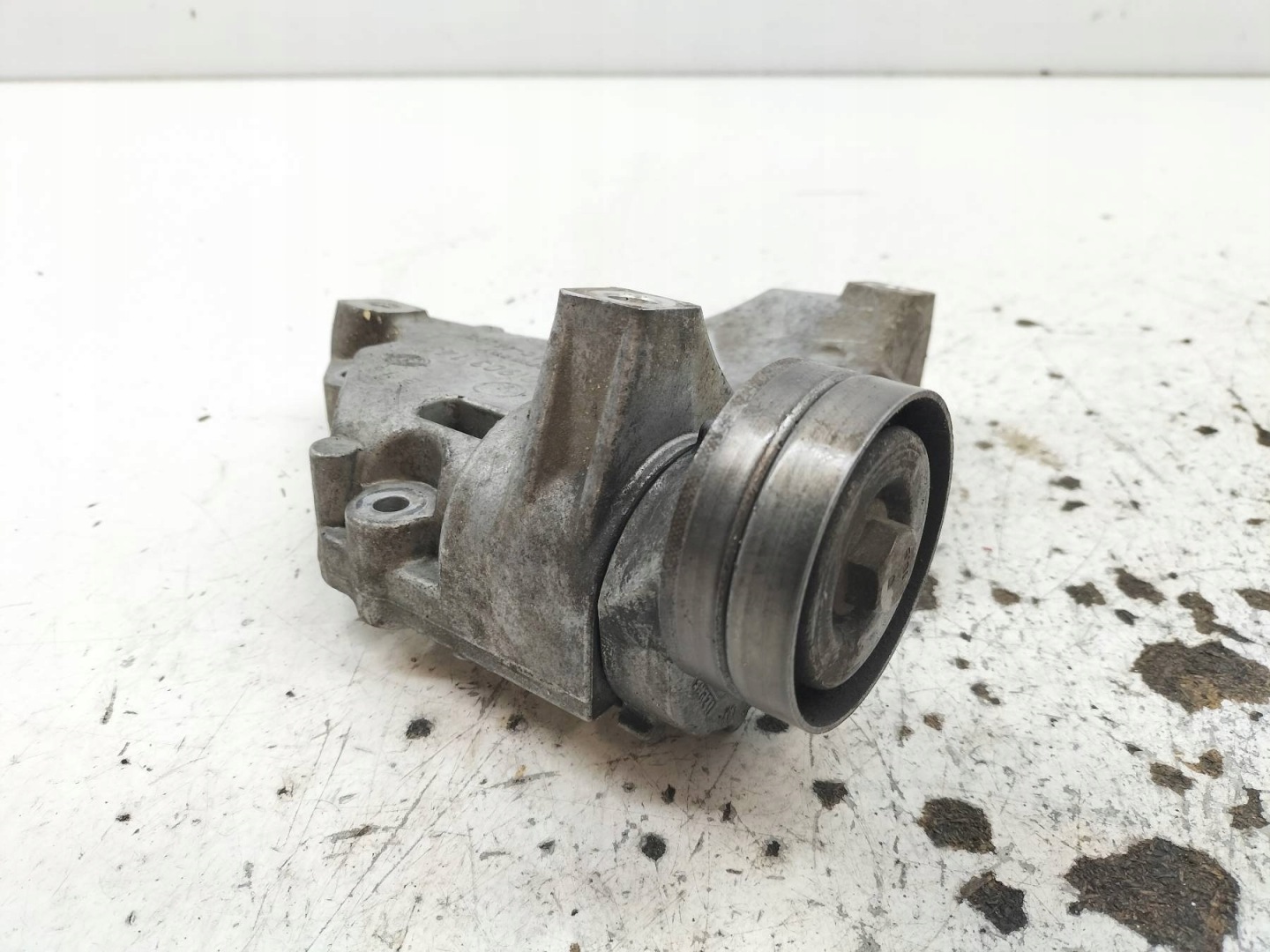 support 03C903143B 1.4 TSI VW Volkswagen Passat VII (2010-2014) B7