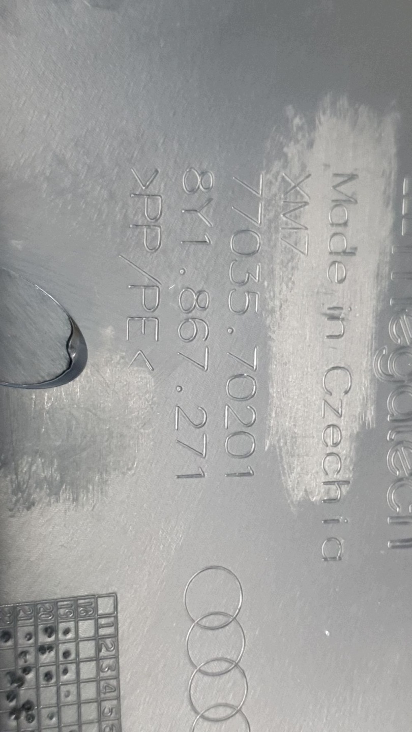 Audi A3 8Y kryt PRAHU levá předek 8Y1867271