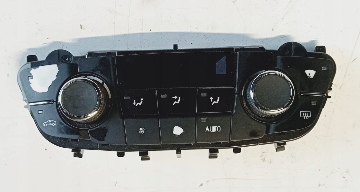 panel ovládání klimatizaci klími AUTO OPEL INSIGNIA A