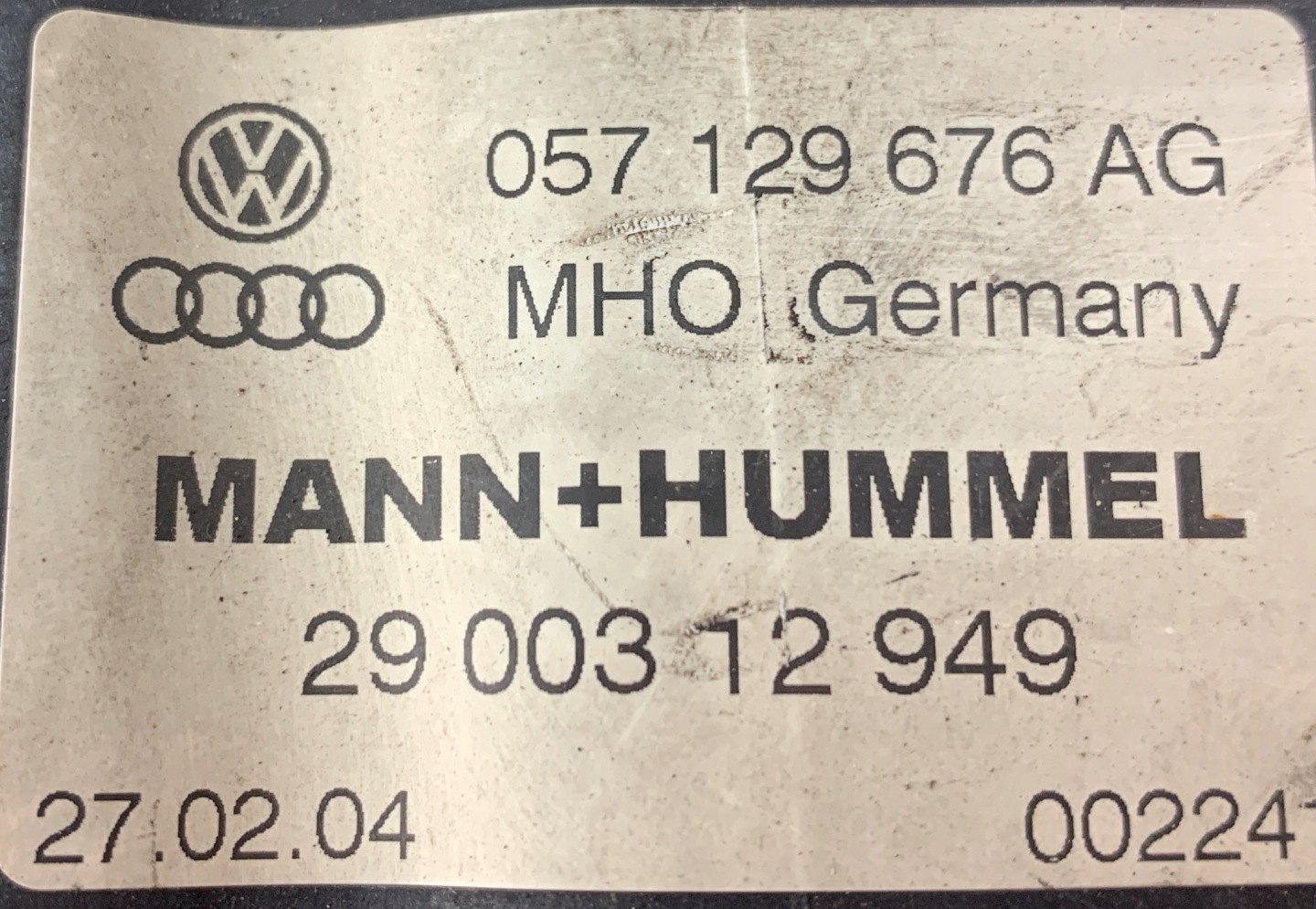 intake manifold AUDI A8 D3 057129676AG