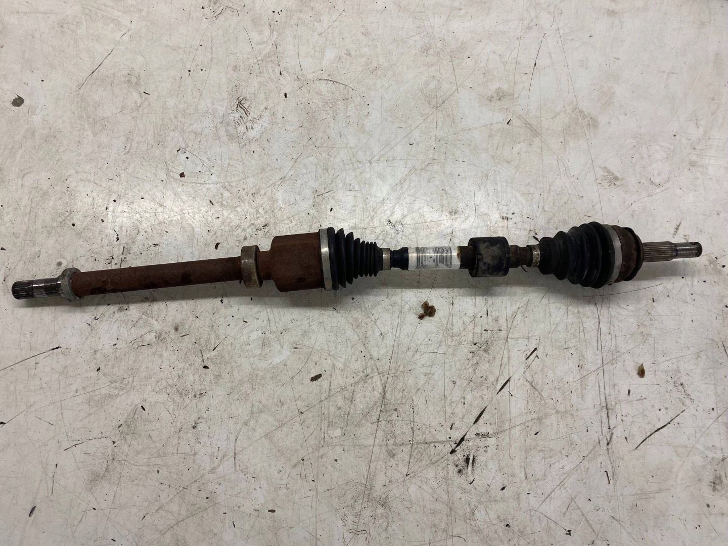 RENAULT KADJAR semi-axis right front right front 1.3 TCE 391008943R
