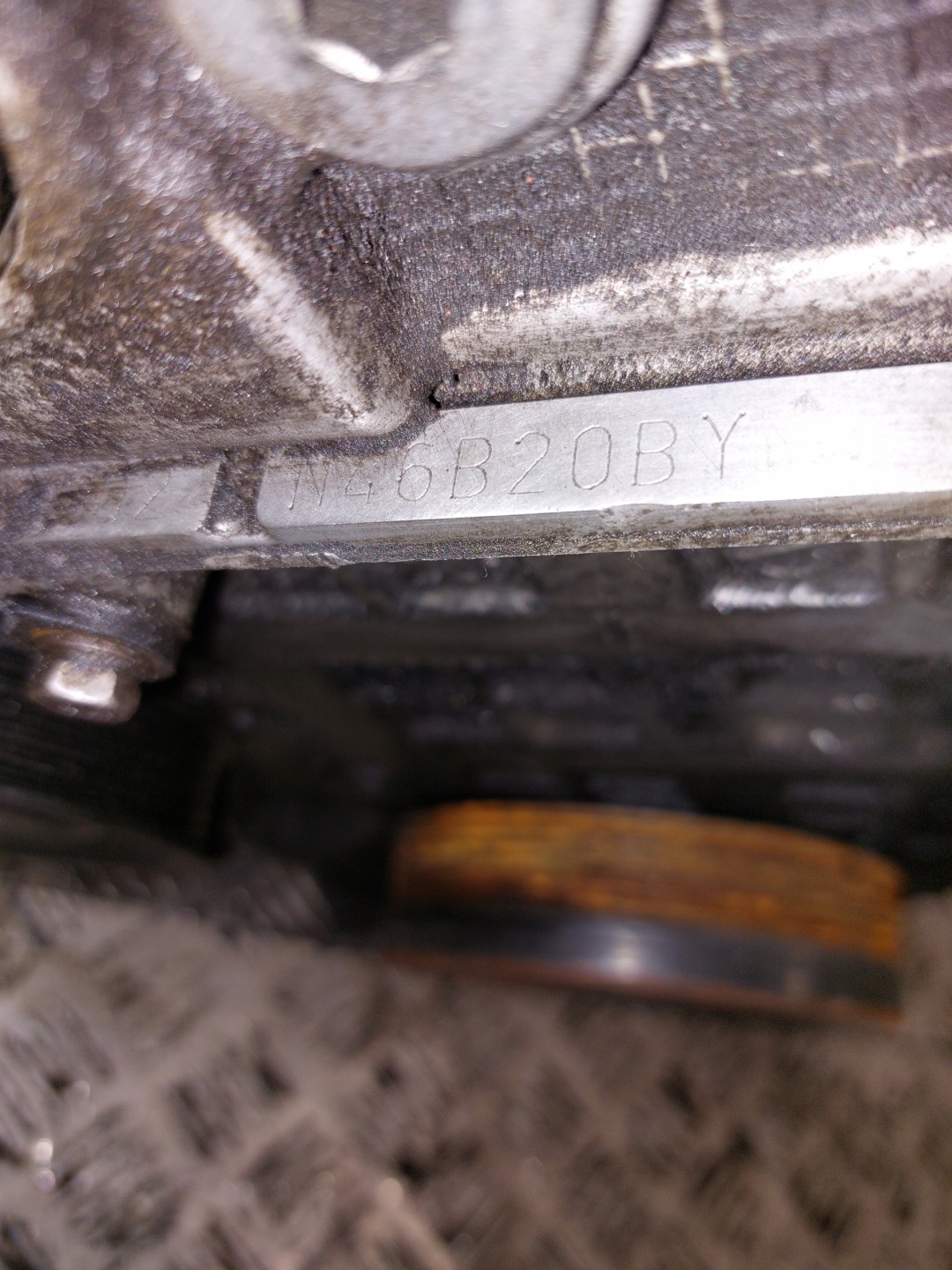 engine pillar unprotected BMW E87 120I N46B20BY