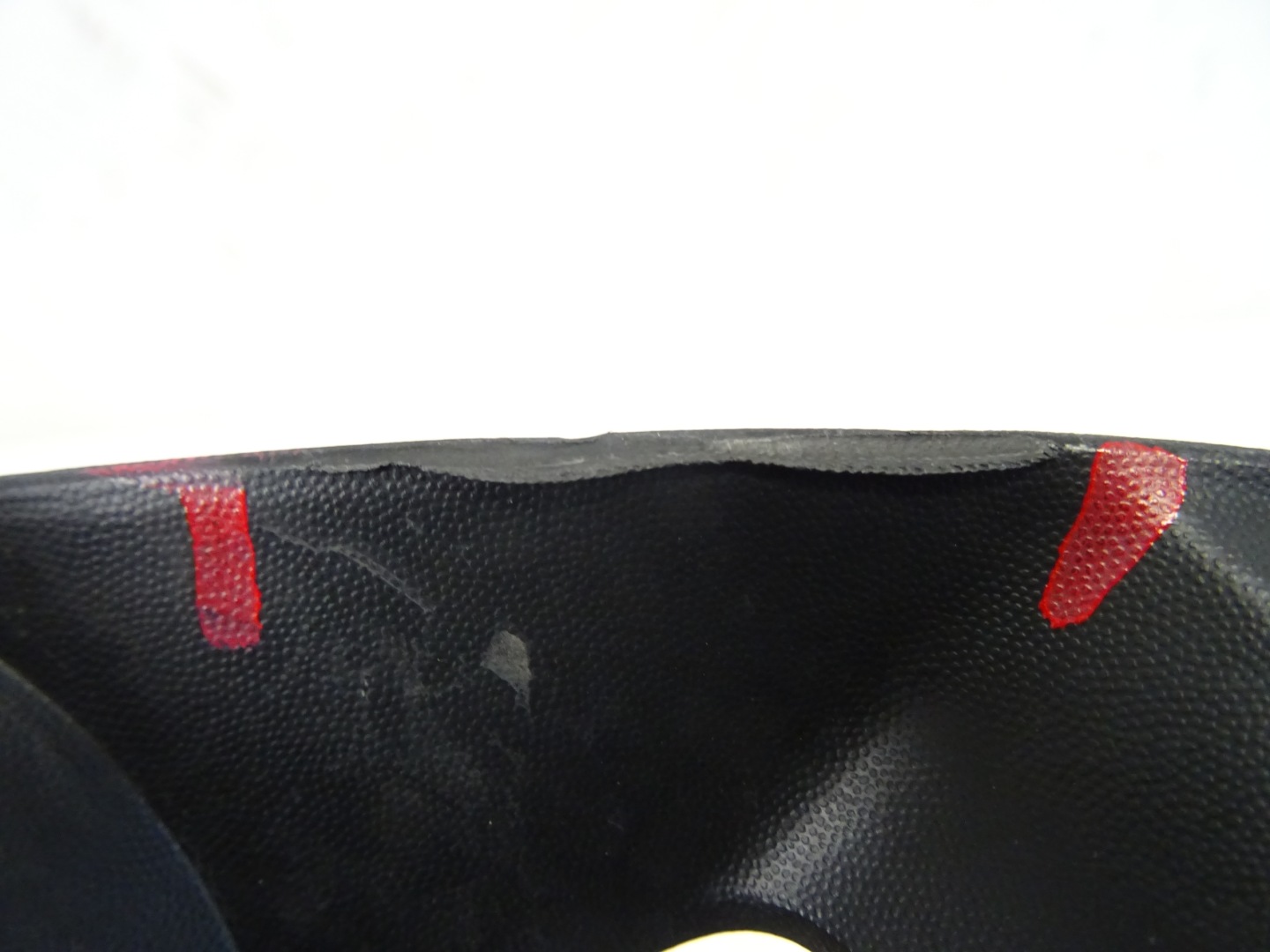 grid of a bumper front front right RENAULT CLIO V 261A26956R