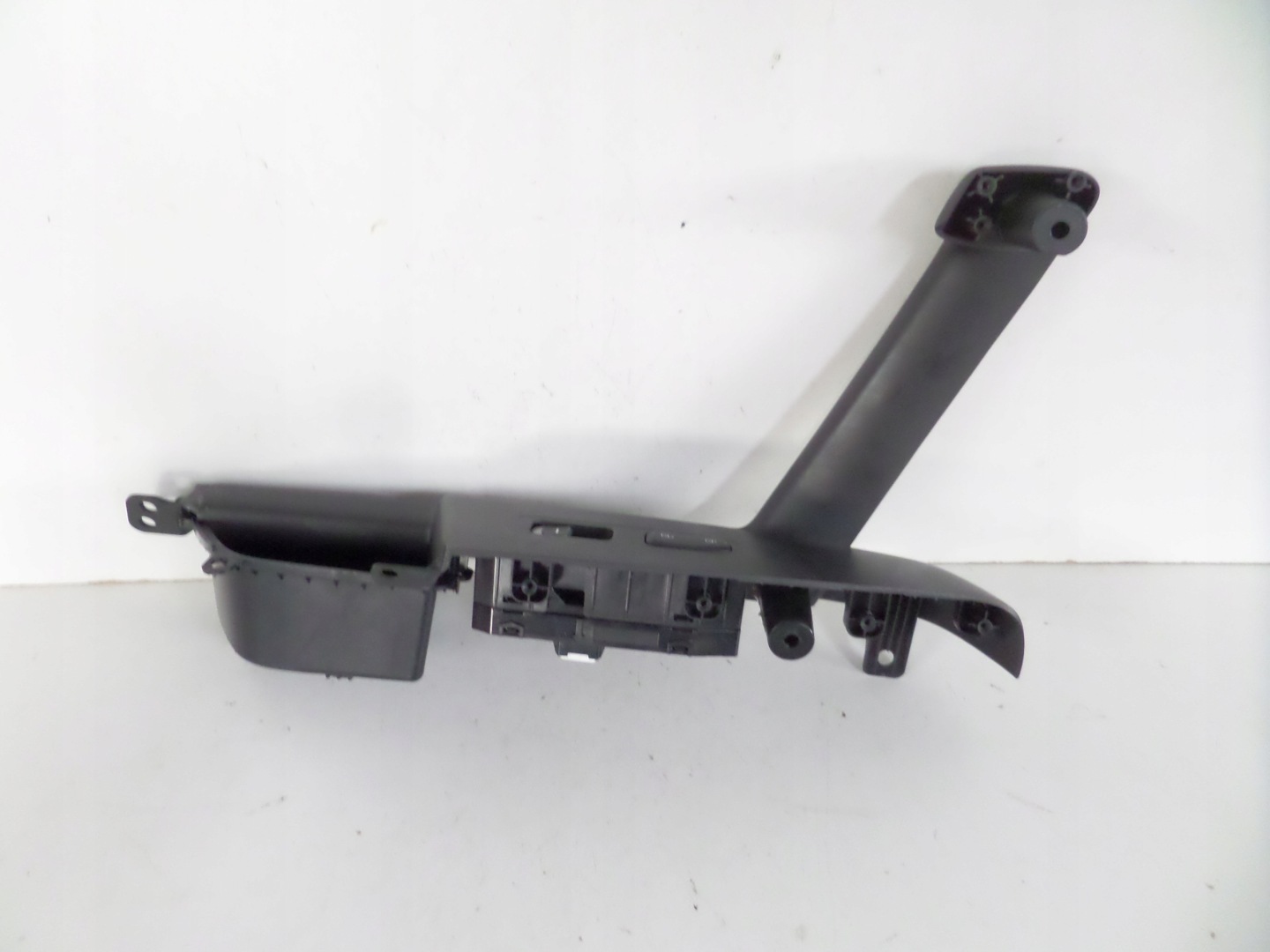 bracket upholstery front right KIA SPORTAGE IV 15
