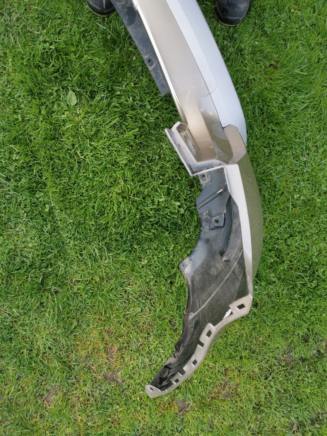 DACIA DUSTER II bumper rear part rear 850222027R pdc
