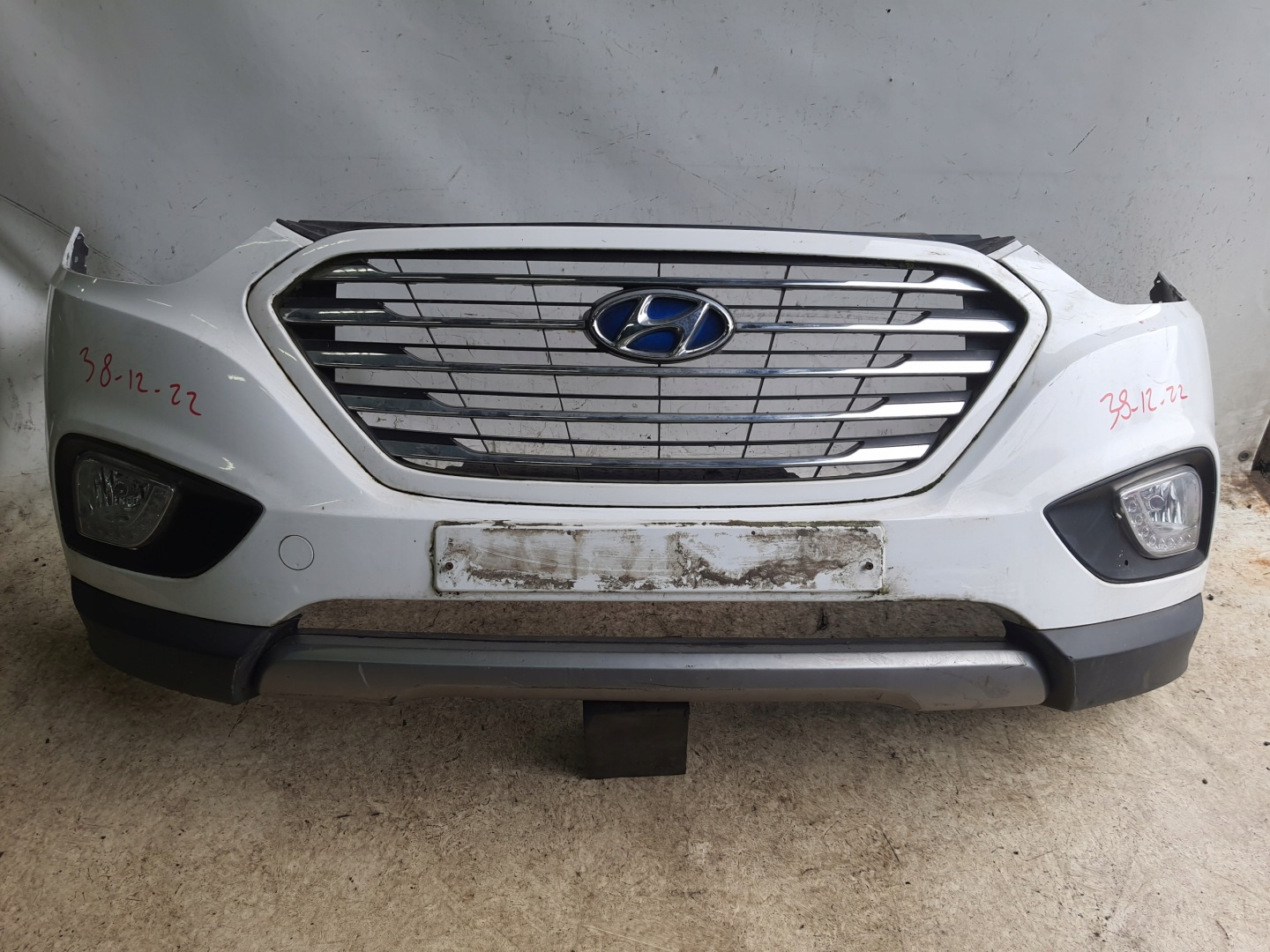 HYUNDAI IX35 13-18 bumper FUEL CELL