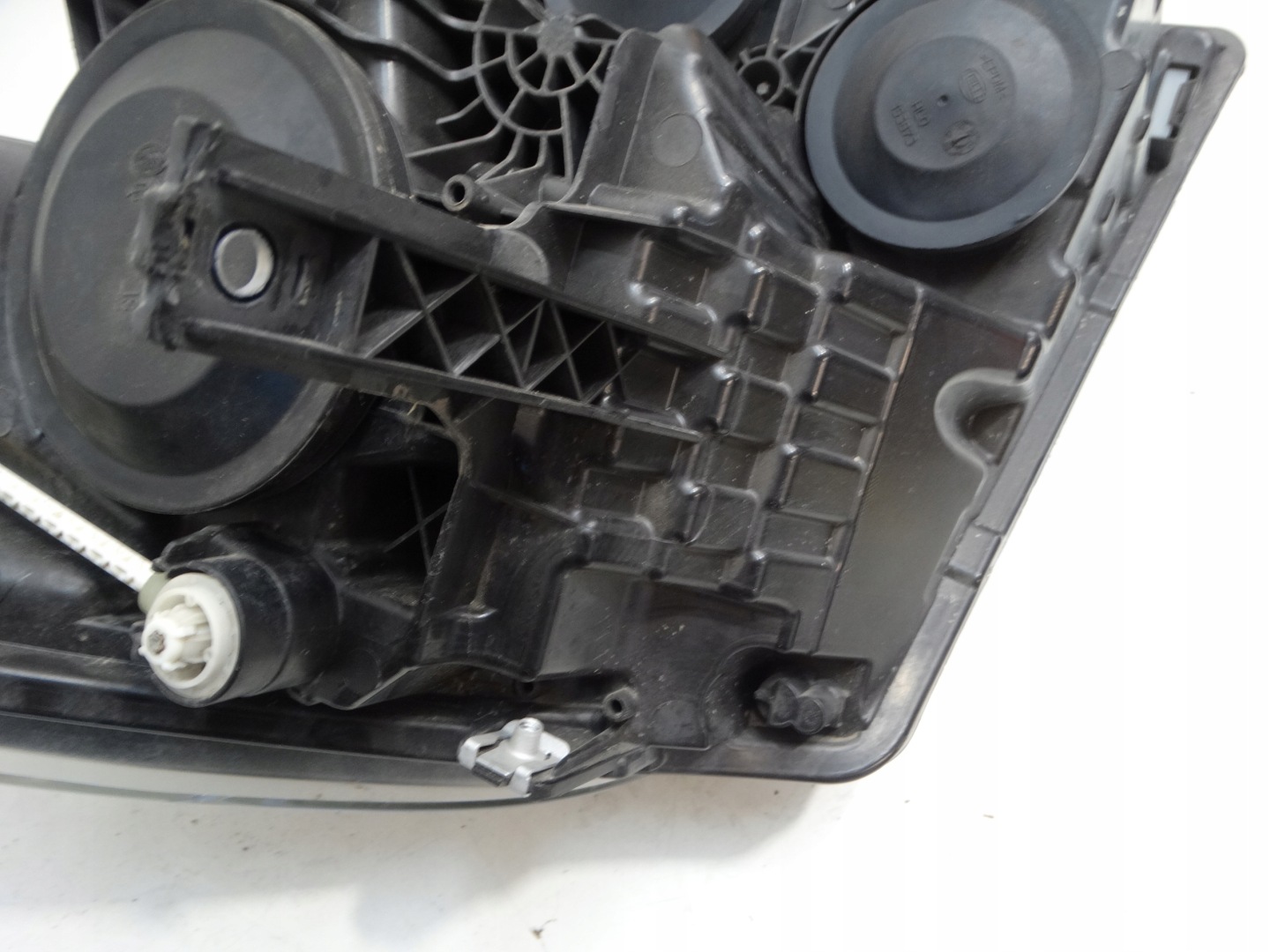 REFLEKTOR light left front VOLKSWAGEN CRAFTER II 17R.- HELLA 7C1941005