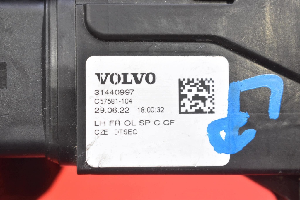 lock door left front front EU 31440997 VOLVO V60 2 II LIFT 23
