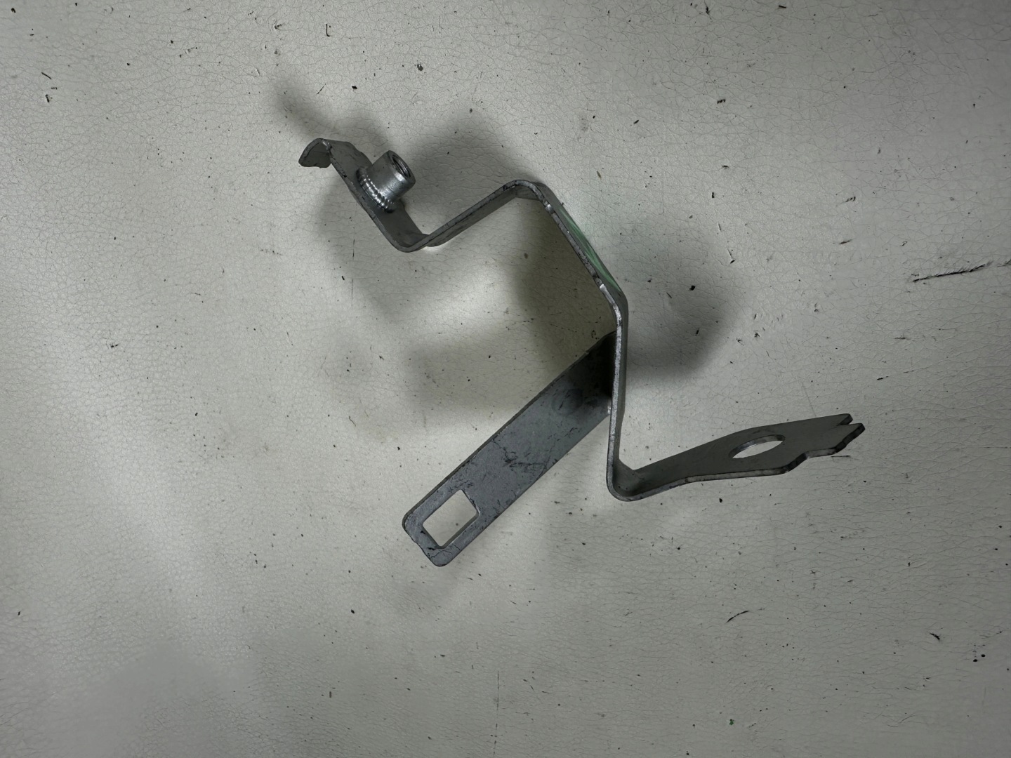 Mercedes W206 Console Armature A2065241300