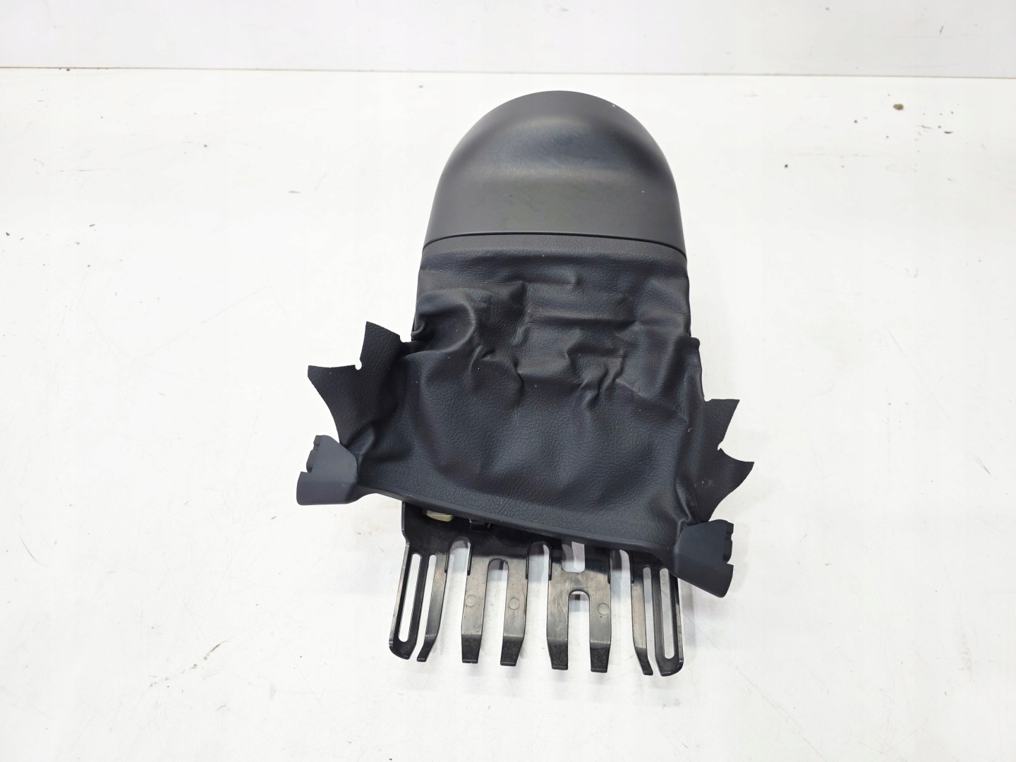 Blende Abdeckung der Lenksäule des Lenkrads AUDI TT 8J 8J0953512B