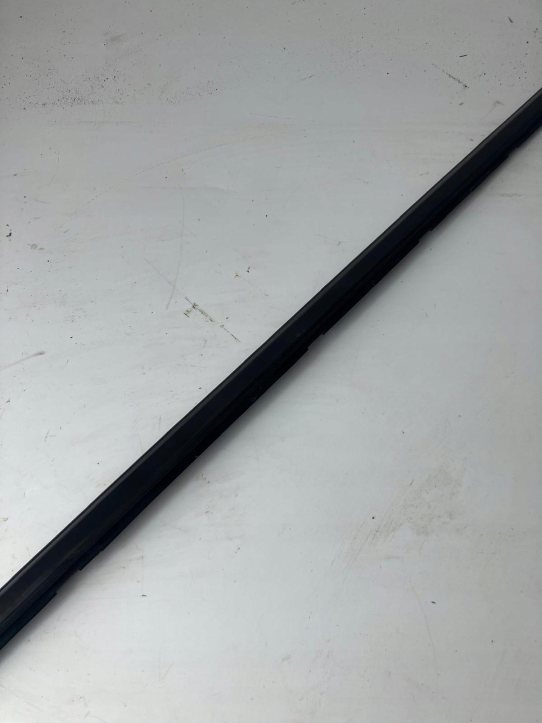 moulding dust door left front PEUGEOT 308 T9