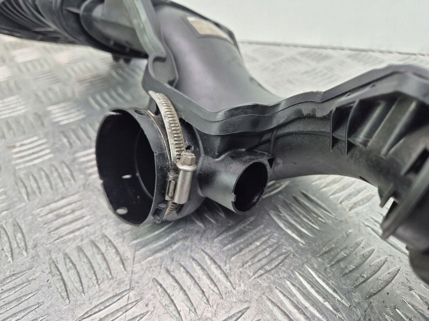 Mercedes GL350 CDI X164 flow meter A6420901642 OM642.822