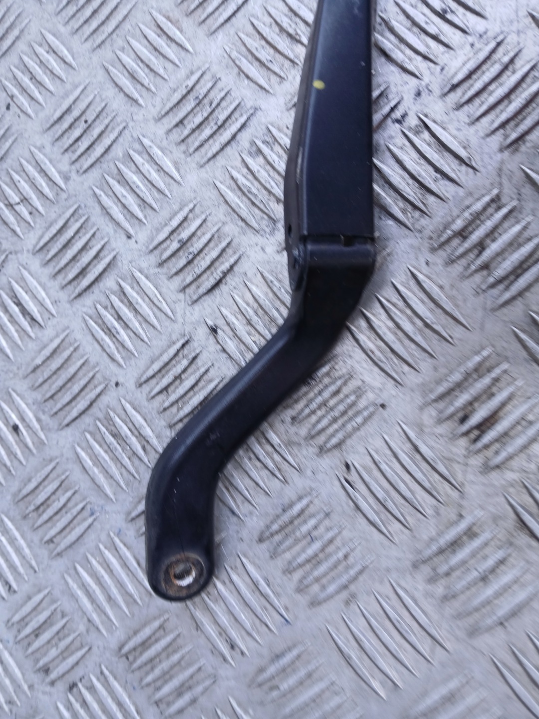 Mercedes W211 wiper arm left a2118201544