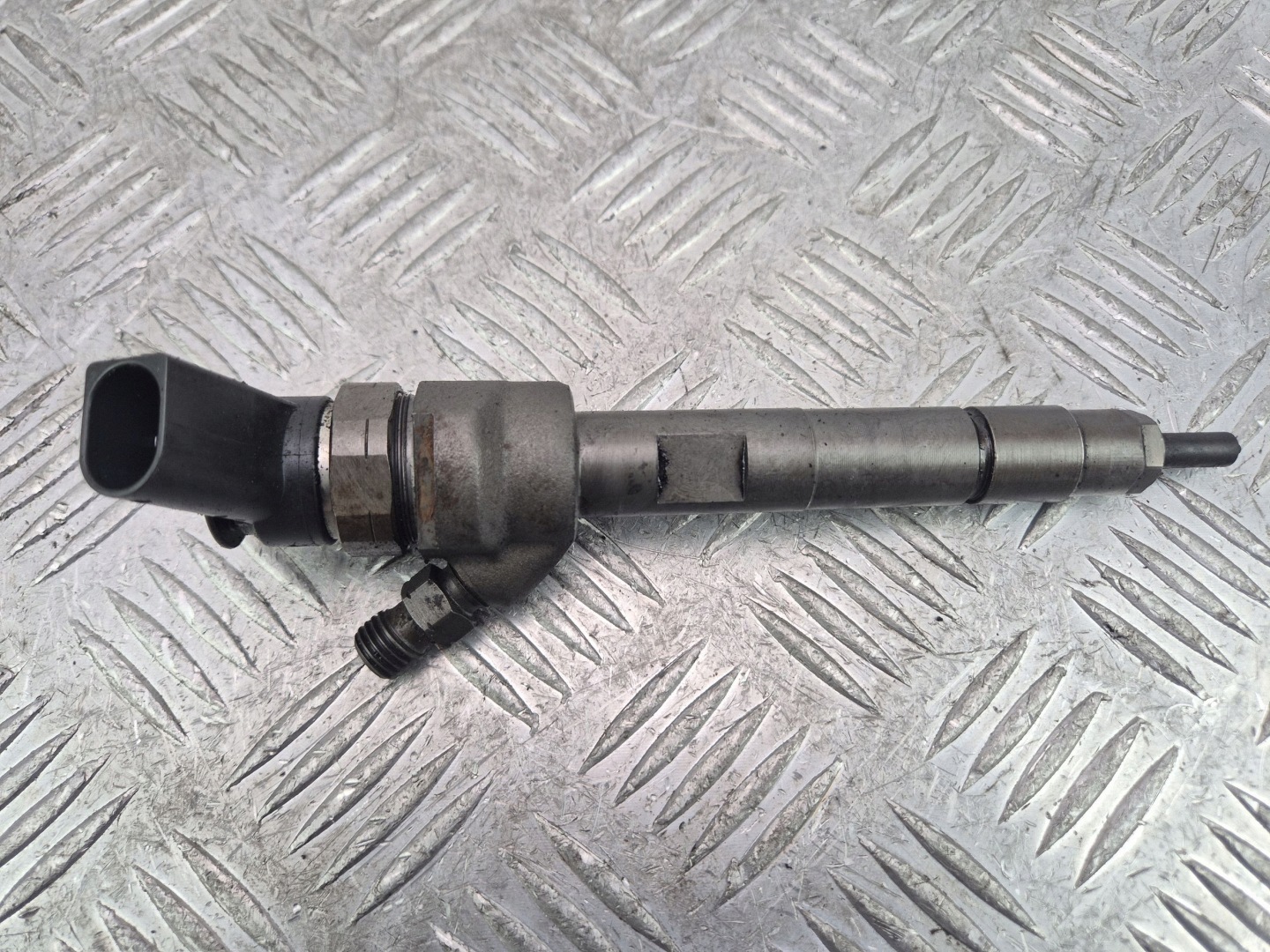 BMW 3 E90 E91 318d injector N47D20A 7798446
