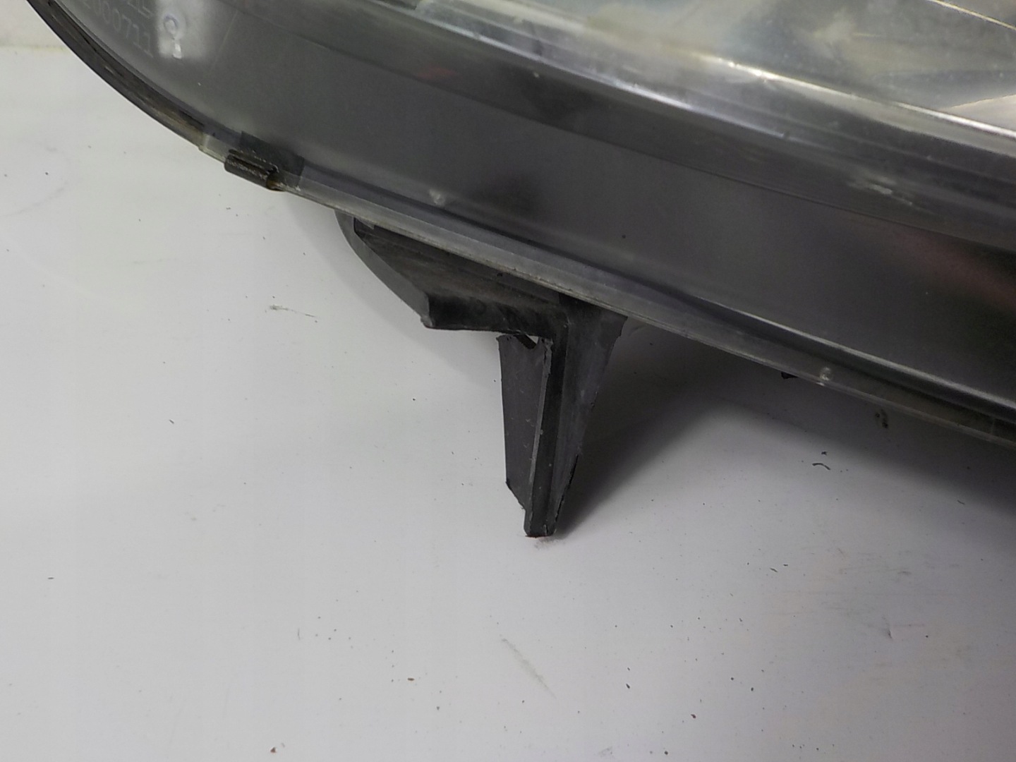 PEUGEOT 407 XENON light right front front UK