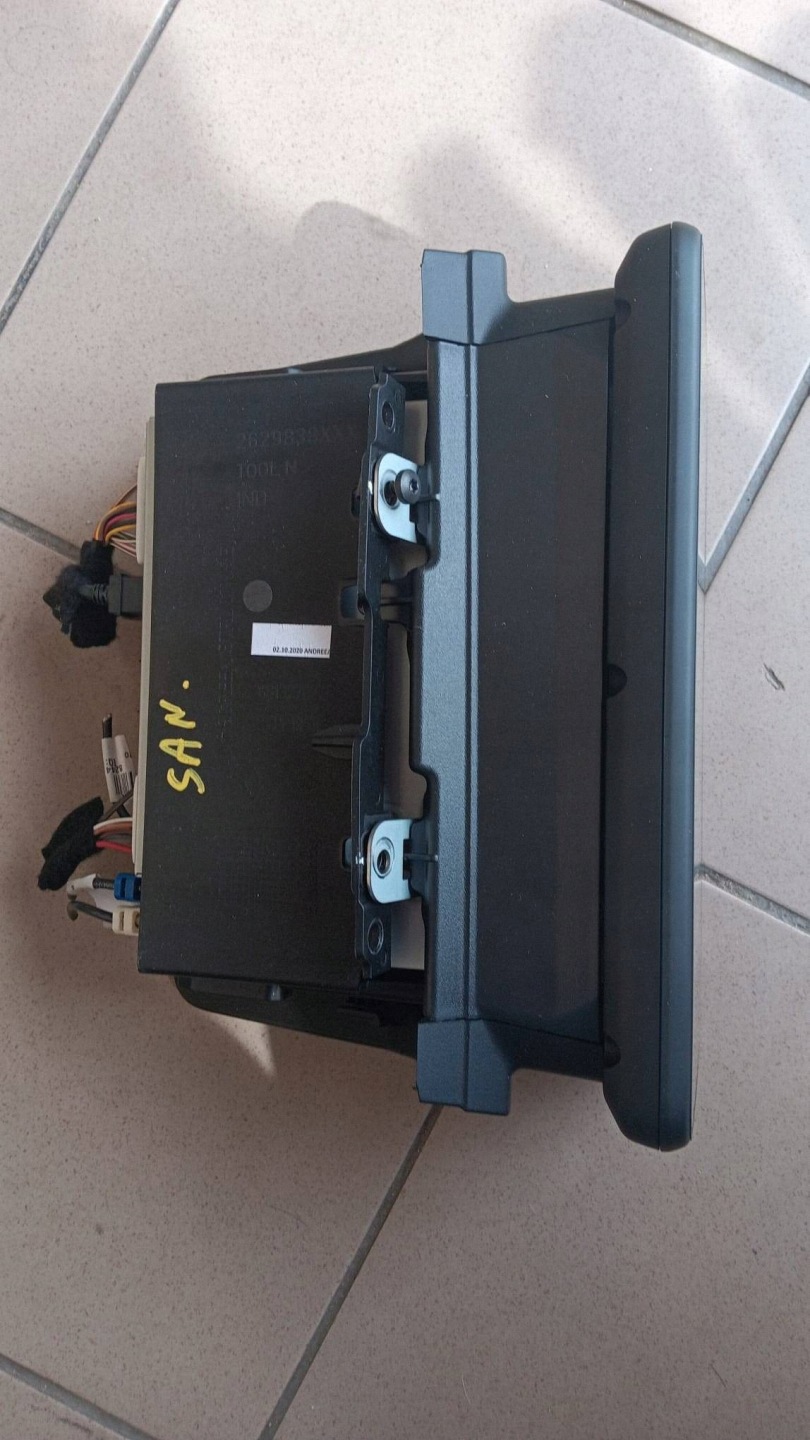 Stacja multimedialna display čtečka Dacia Sandero III 281152190R