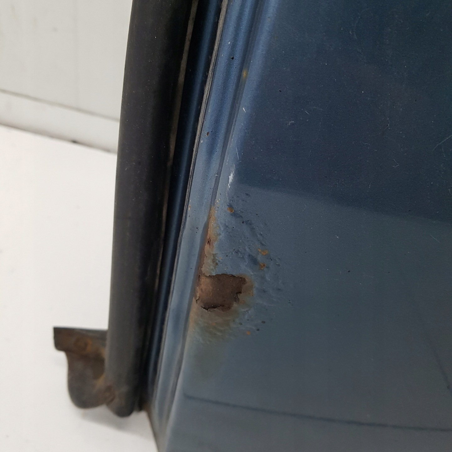 door SKRZYDELKOWE right rear. DACIA LOGAN