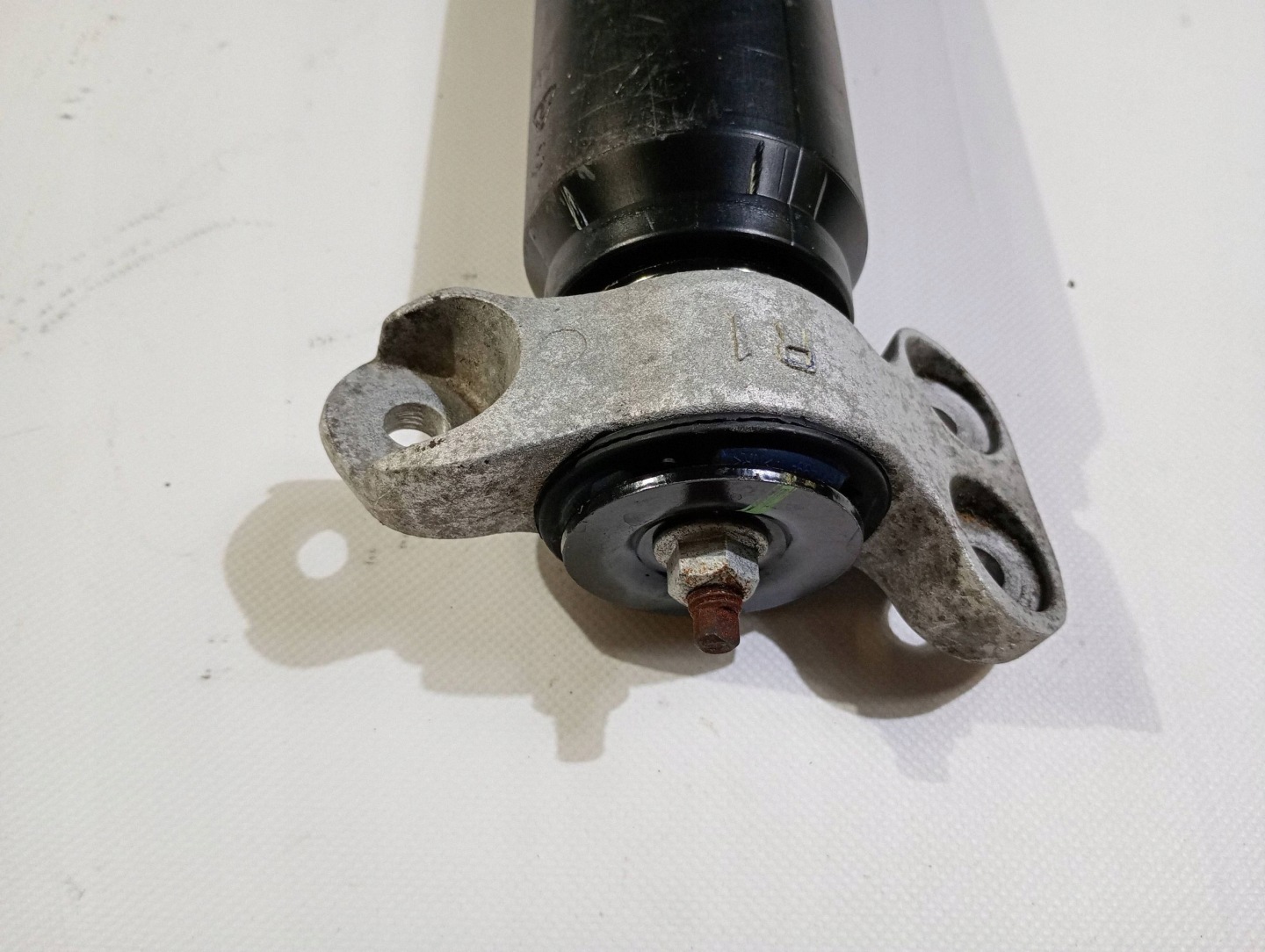 shock absorber right rear part rear right Chevrolet Camaro 2016