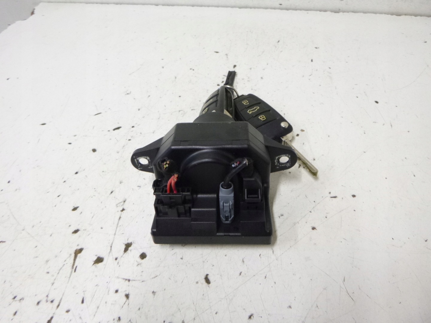 ignition + kluczyki Audi A6 C6 4F0910131G 2006r.