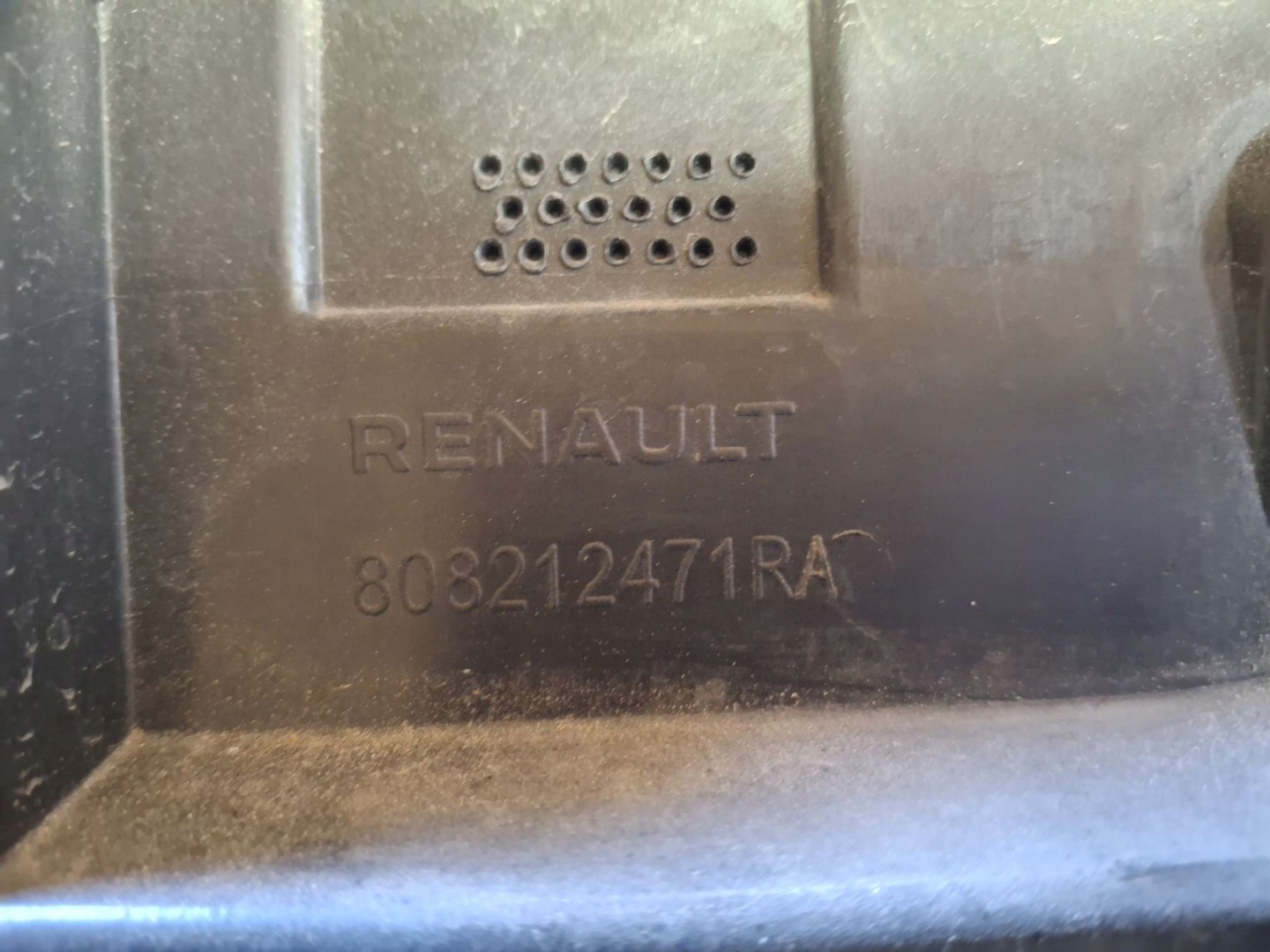 moulding for door left front RENAULT AUSTRAL 2022R->