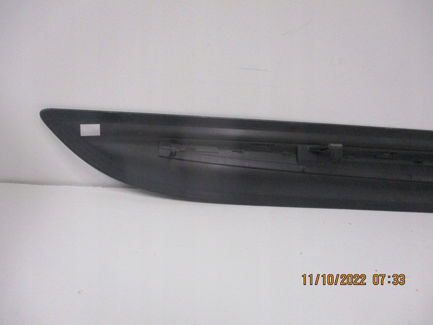 moulding door left front MACAN 95B 95B837889