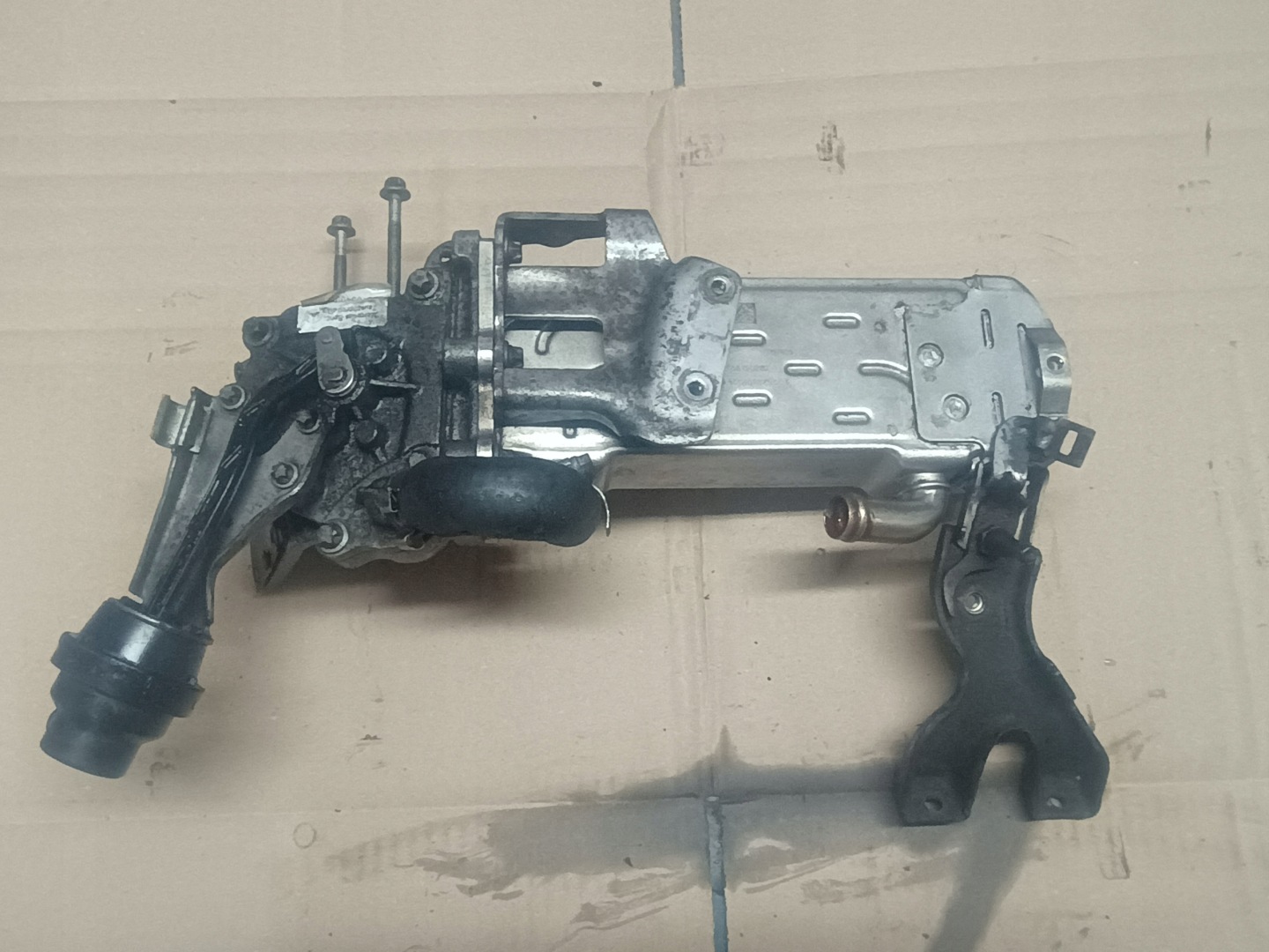 Abgaskuehler AGR EGR A6511420067 MERCEDES 2.2 CDI