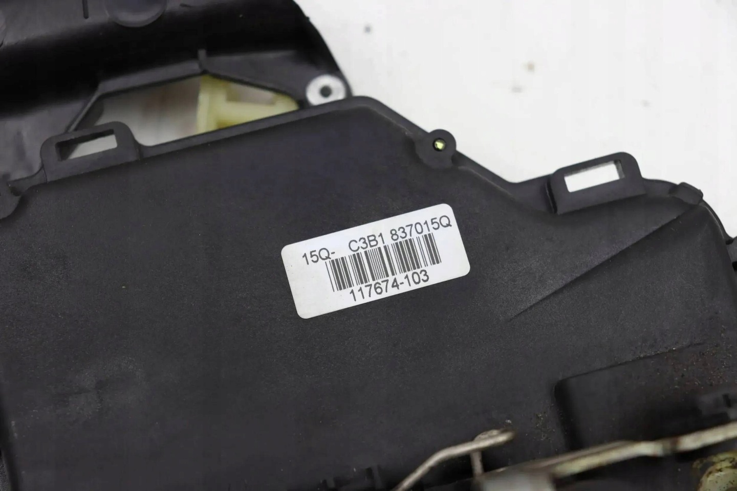 VW PASSAT B5 GOLF IV BORA SUPERB and lock door left front 8 PIN 3B1837015Q