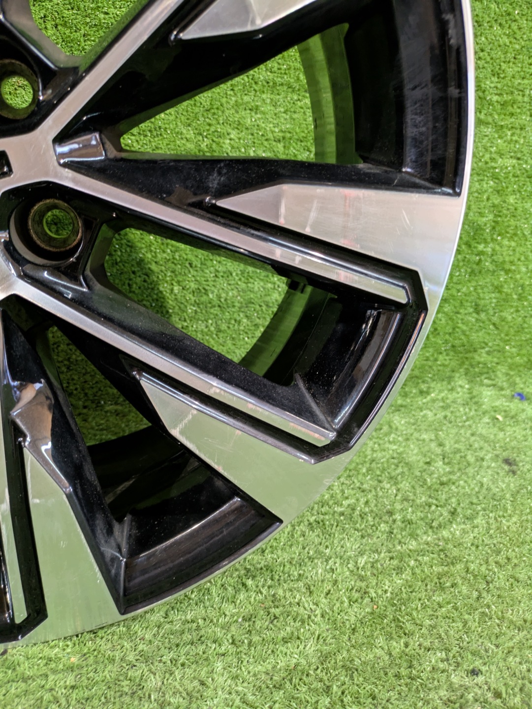 disk hliníkový disk RENAULT AUTRAL 19" x 7J ET32 NR.F355
