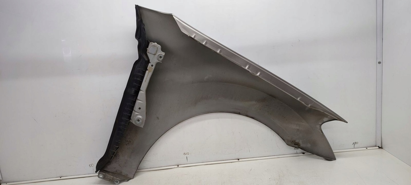 fender left front front Mercedes W164 ML C723