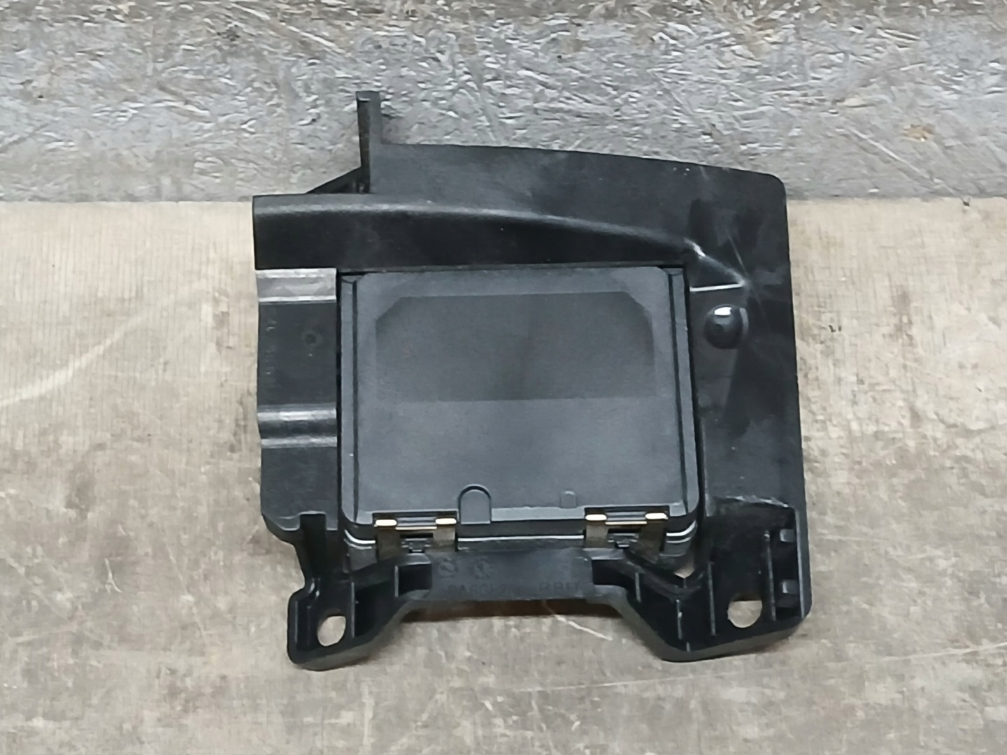 Grille RADAR AUDI 4M0 4M0907590G