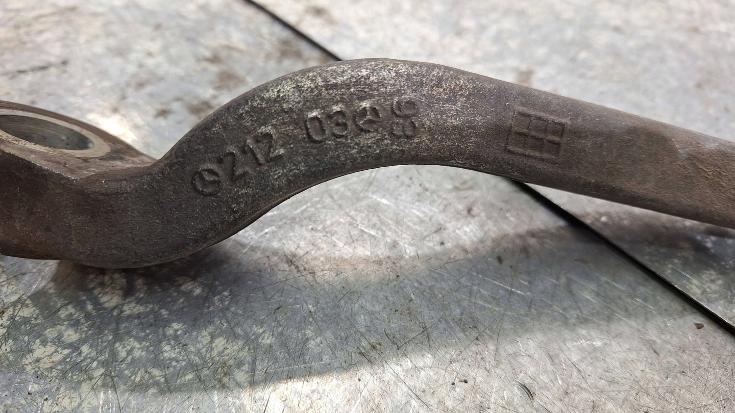 arm left front 21203 MERCEDES W212