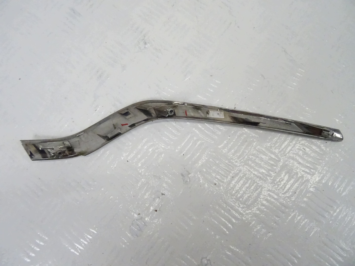 moulding GRILLA left front RENAULT CAPTUR II 620752010R